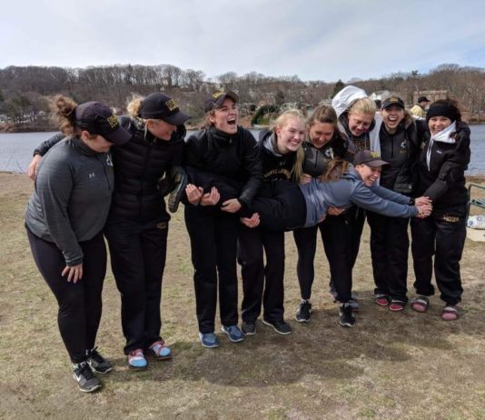 Women’s team rows East