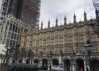 The London Chronicles: Never gonna give EU up