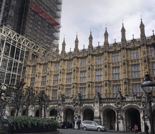 The London Chronicles: Never gonna give EU up