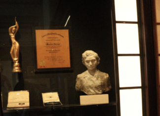 The London Chronicles: A golden sari in the British Museum